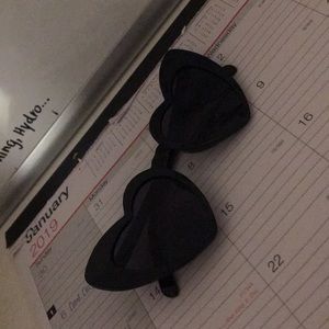 Black Sunglasses - similar to YVES Saint Laurent